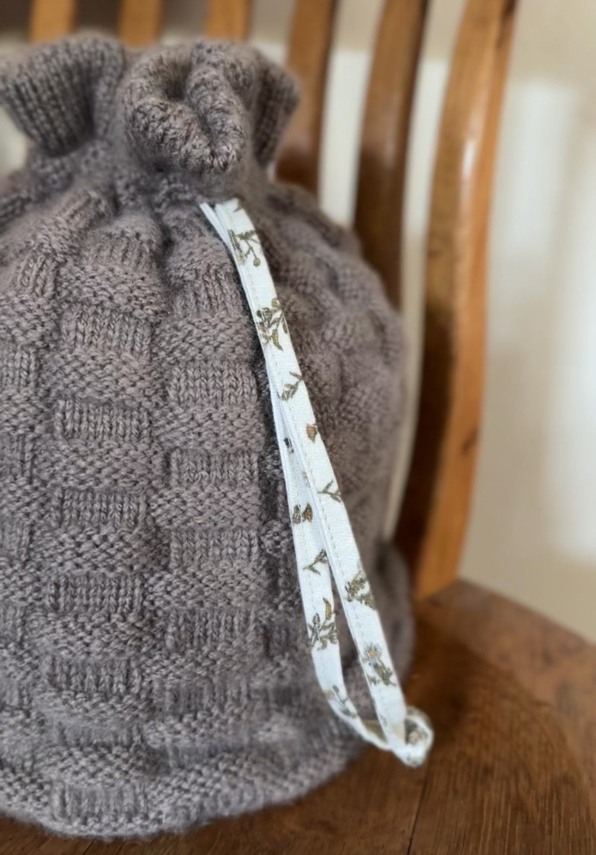 Woven Bucket Bag Knitting Pattern, Drawstring Project Bag with Lining